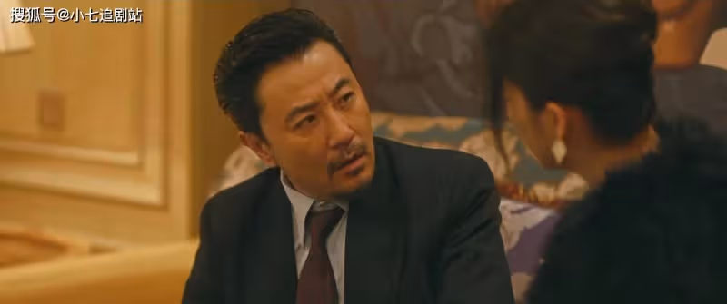 《他是誰》首播收視奪冠，尺度大節奏快，懸疑燒腦反轉太意外