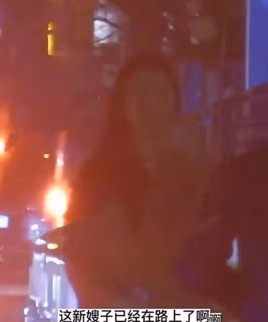 汪小菲攜兩個美女去夜店,有說有笑超瀟灑,與張穎穎分手心情好