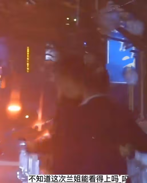 汪小菲攜兩個美女去夜店,有說有笑超瀟灑,與張穎穎分手心情好