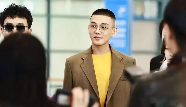韓國演員劉亞仁吸毒證據高達10000張,巨星隕落的速度讓人唏噓