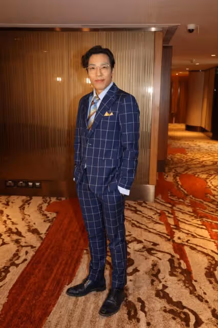 知名港星娶日本女演員，婚禮眾星雲集，薛家燕眼睛發炎仍堅持到場