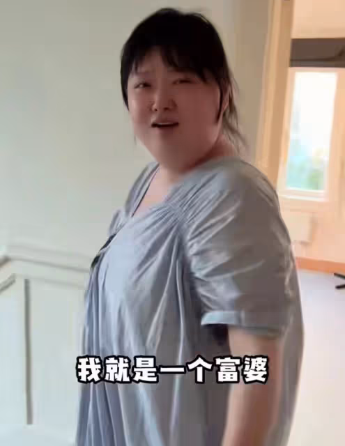 TVB女星自稱隱形富婆，公開國外1萬平方別墅！在內地帶貨收入高