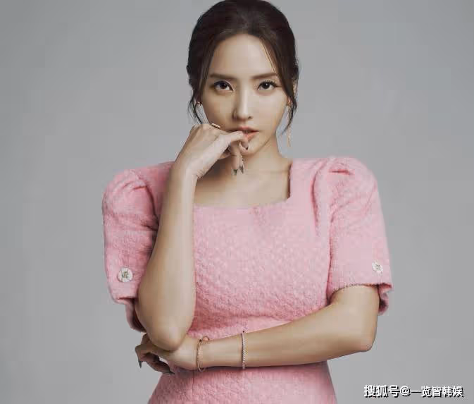 韓彩英新寫真似芭比 簽約新公司有望回歸拍戲 丈夫對其百依百順