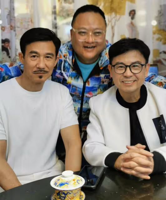 張智霖舅舅廣東撈金,72歲頭髮稀疏變化大,虧光積蓄後靠商演養老