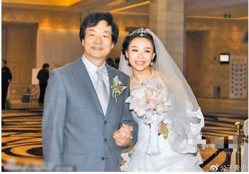 濮存昕女兒濮方:嫁農村丈夫,爸爸倒貼男方50萬,用心良苦!