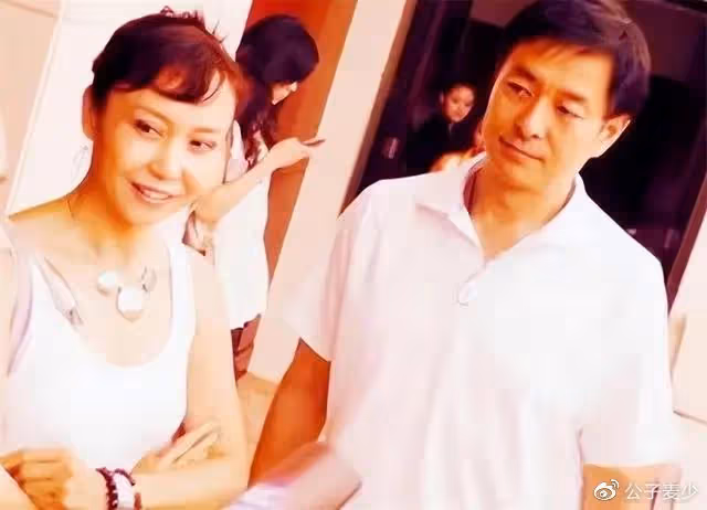 濮存昕女兒濮方:嫁農村丈夫,爸爸倒貼男方50萬,用心良苦!