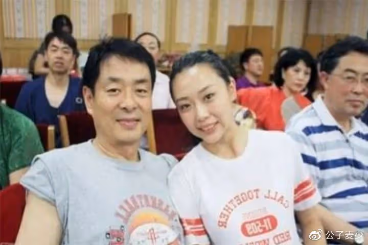 濮存昕女兒濮方:嫁農村丈夫,爸爸倒貼男方50萬,用心良苦!