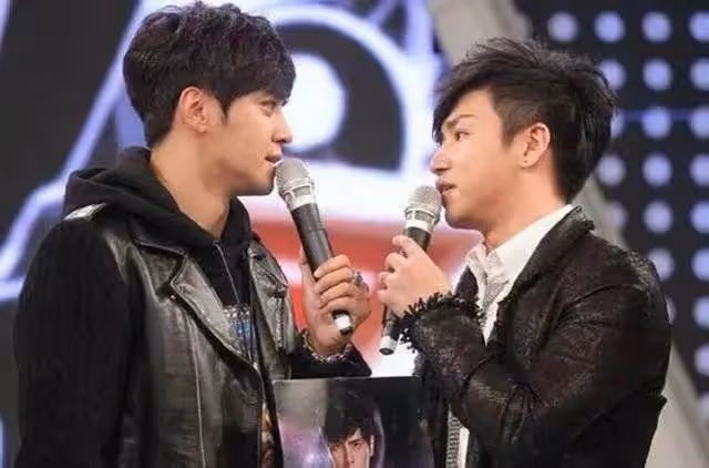 汪涵和歐弟再同框,網友高呼「爺青回」,誰還記得他們的恩怨始末