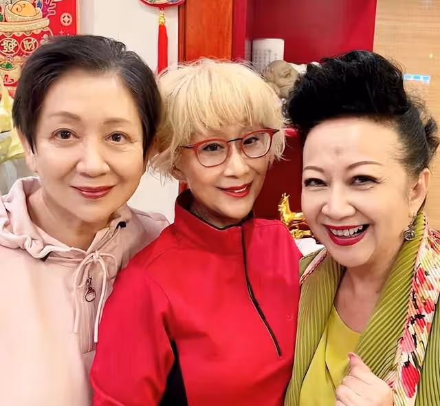 前TVB老戲骨因近視手術失敗視力只剩五成,如今終於有望治癒