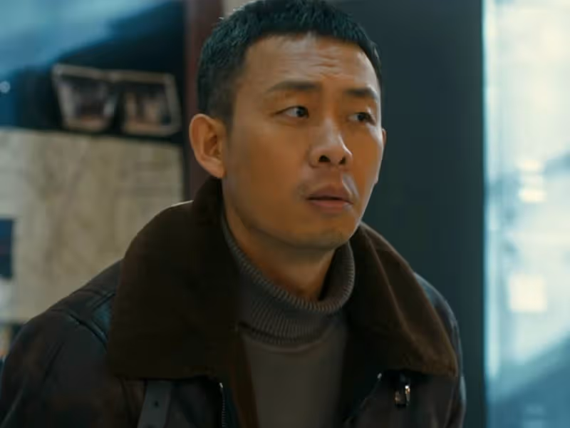 《他是誰》更新6集，劇中3次反轉！神秘人終於露出破綻