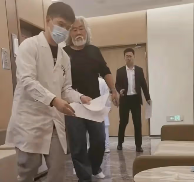 鬧烏龍!張紀中方發聲明,否認打生命養護針:是去醫院做常規檢查