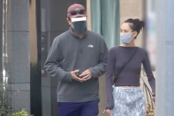 31歲水原希子高調承認戀情，與設計師男友同居，否認有結婚打算
