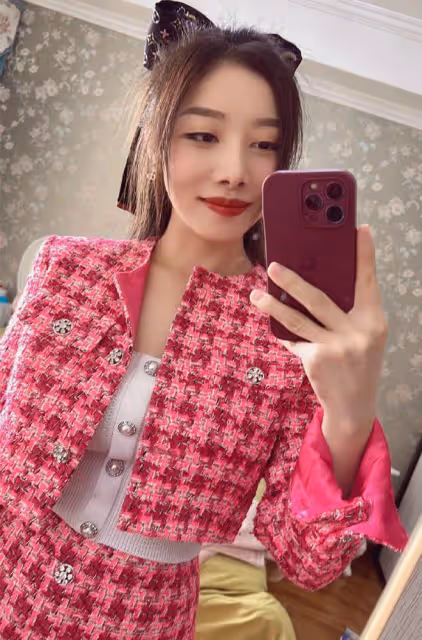 富婆網紅廚娘小何宣布離婚！美貌出眾廚藝了得，仍慘遭老公背叛