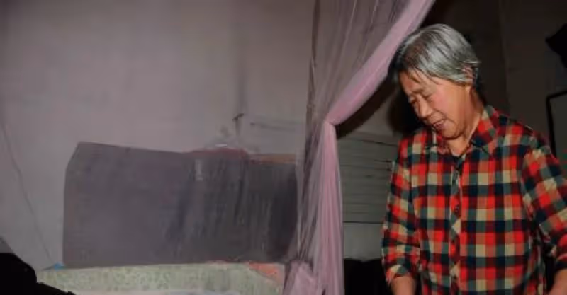 婆婆進城住兒子家，誰知兒媳換了鎖，居然是老伴兒和兒媳串通好的