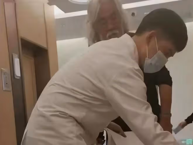 71歲張紀中否認打19萬的養護針,老爺子身體一向很硬朗