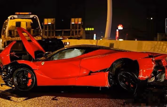 「滬上皇」秦奮：撞毀千萬豪車，前女友母親子貴，拿4千萬分手費
