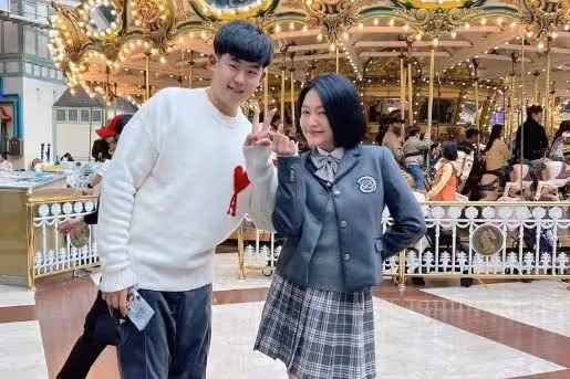 網友韓國街頭偶遇小S，身穿jk真年輕！
