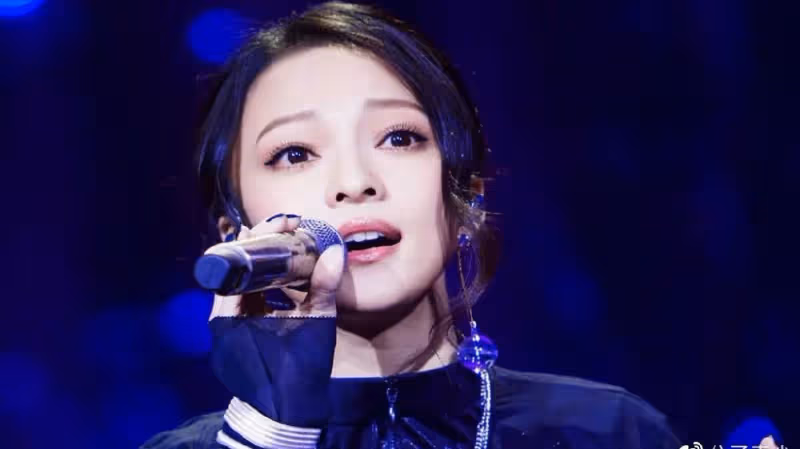 「狼母親」姜柔伊：毀了張韶涵事業，吞下上億資金，世間少有