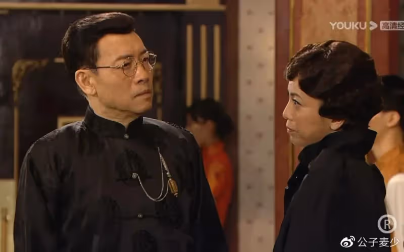 神奇的岳華:背叛鄭佩佩又令亦舒下跪求復合,最後娶艷星很幸福