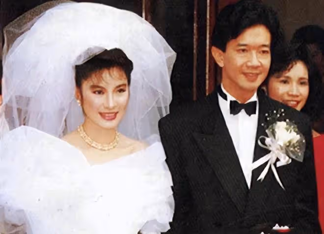 楊紫瓊奪奧斯卡影后,乾女兒現身送祝福,40歲哈佛畢業身家過億