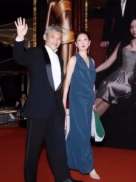 73歲徐克老來得子?小30歲女友疑似懷孕,前妻施南生引全網同情