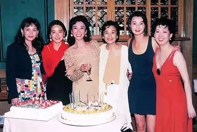 73歲徐克老來得子?小30歲女友疑似懷孕,前妻施南生引全網同情
