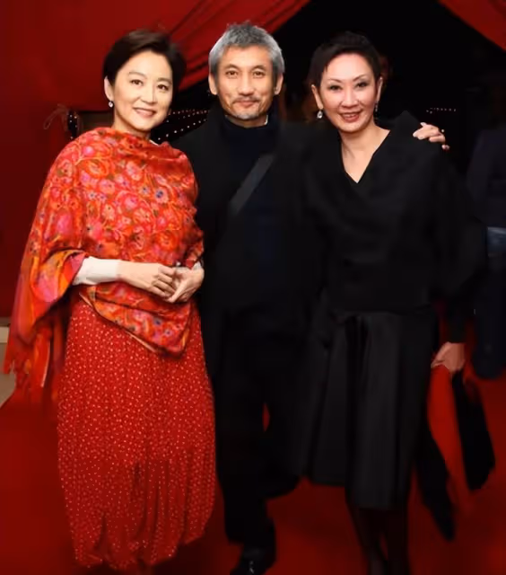 73歲徐克老來得子?小30歲女友疑似懷孕,前妻施南生引全網同情