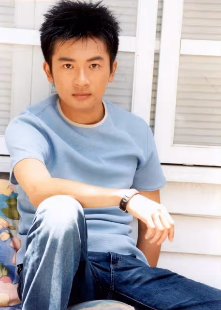 救命！49歲蘇有朋現身變發糕臉網友說認不出，現場粉絲太過熱情他當場黑臉