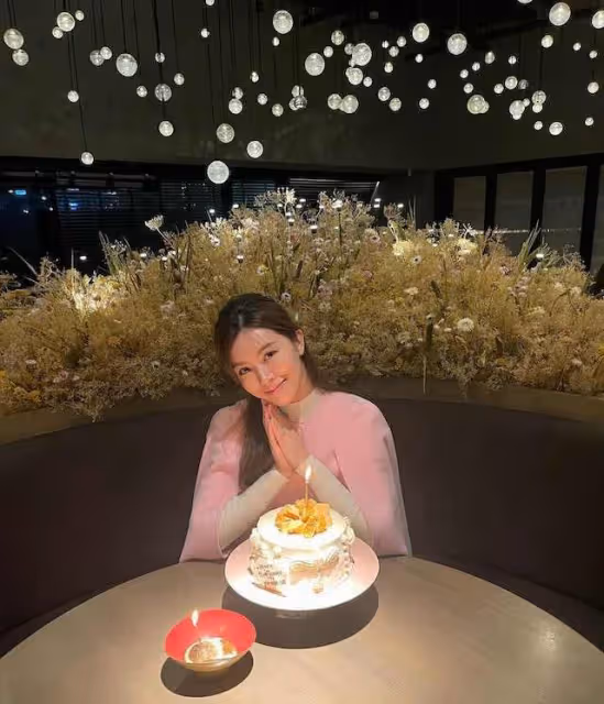 香港知名女星嫁入豪門自己洗衣服做飯,引網友感慨是去當保姆