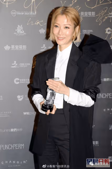 鄭秀文憑《流水落花》封后！劉青雲奪影帝同場遇「失散兒子」