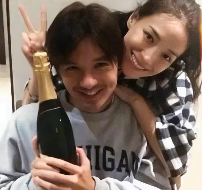 46歲舒淇露最新正臉照，和馮德倫越來越有夫妻相