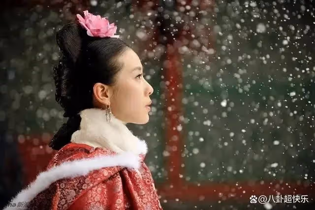 楊紫新劇又演絕世美女，四個男人都愛她，她的顏值符合萬人迷嗎？