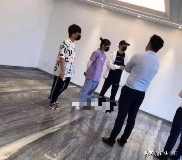 王思聰私信加網紅美女,讓對方多穿點,撩妹方式大膽直接