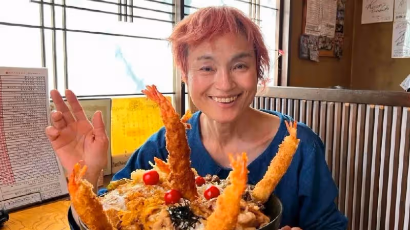 59歲日本大胃王罹患大腸癌去世，曾60分鐘吃29碗面，暴飲暴食系病因