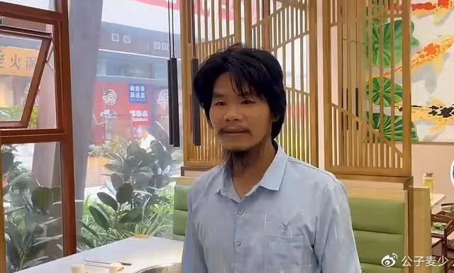 「不可能打工」周某現狀:當網紅被封燒烤店倒閉,如今成被執行人