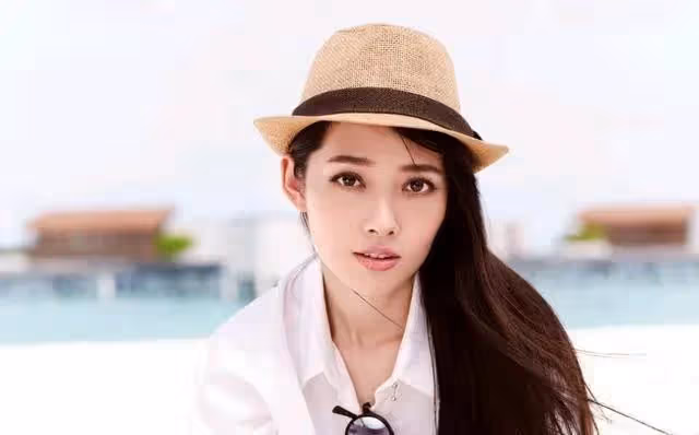 「女兒,你弟彩禮錢還不夠,你有臉買房?」「阿姨,別認錯人」
