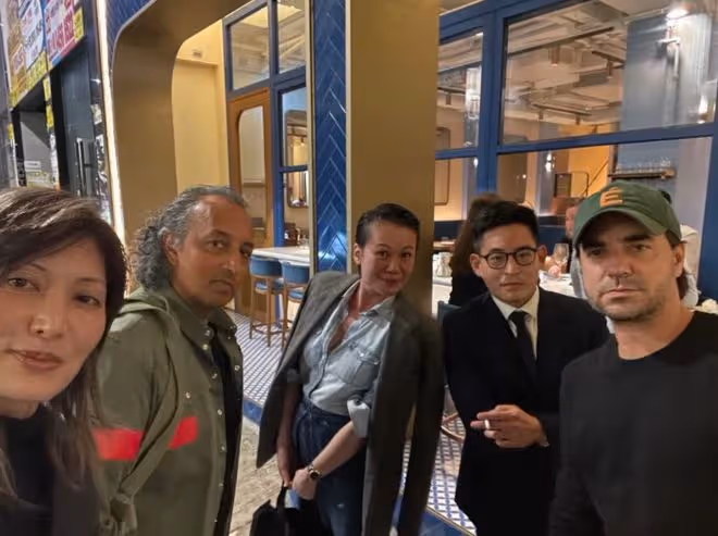 TVB女星周嘉玲嫁印度人近況,52歲氣質仍出眾,結婚18年恩愛如初