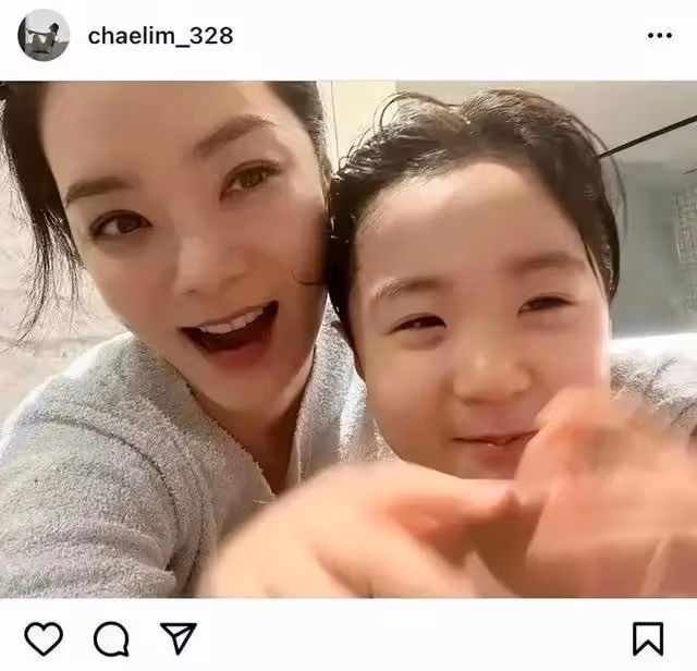 蔡琳攜子出席活動,臉僵嘴歪變化大,兒子到3歲才知爸爸是高梓淇