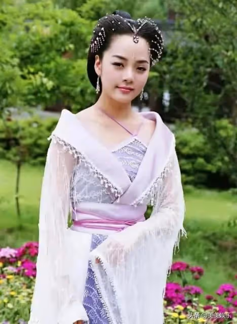 蔡琳攜子出席活動,臉僵嘴歪變化大,兒子到3歲才知爸爸是高梓淇