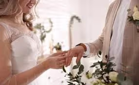 兒子去世後!「兒媳早上總乾嘔」婆婆很好奇 帶她去醫院檢查後「含淚報警」:不能放過公公!