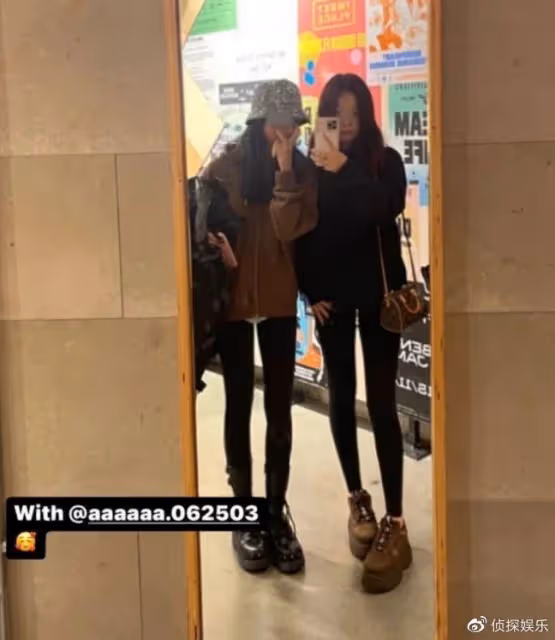 13歲王詩齡近照曝光,穿超短裙身材高挑纖瘦,筷子腿吸睛十足