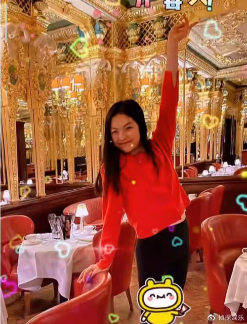 13歲王詩齡近照曝光,穿超短裙身材高挑纖瘦,筷子腿吸睛十足