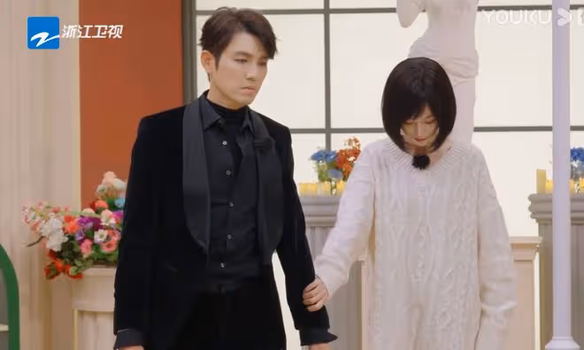 唐嫣與鍾漢良演分手戲,表情生硬哭不出來,帶娃3年演技生疏了?
