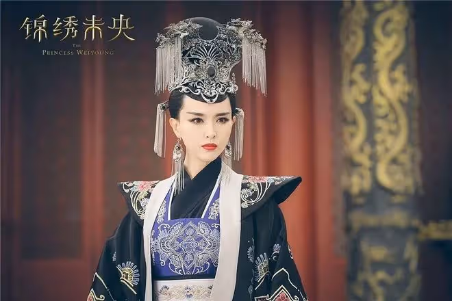 唐嫣與鍾漢良演分手戲,表情生硬哭不出來,帶娃3年演技生疏了?
