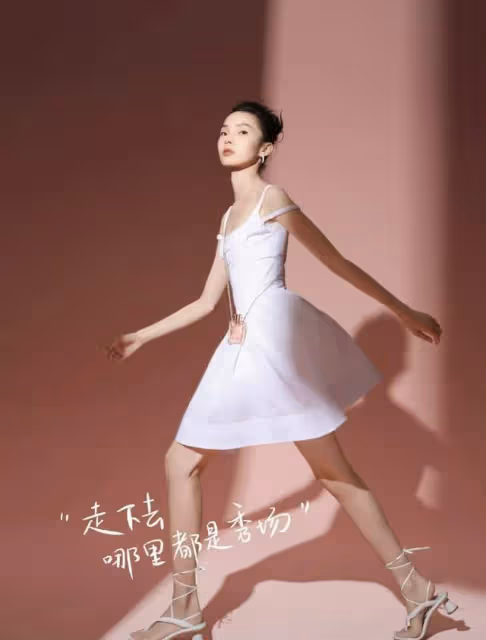 中國第一對超模夫婦!金大川雎曉雯正式辦婚禮,女方多次走維密秀