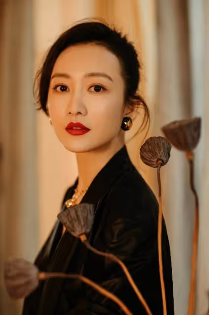 王鷗何九華同居添實錘!孟鶴堂現身女方小區接好友,未見王鷗身影