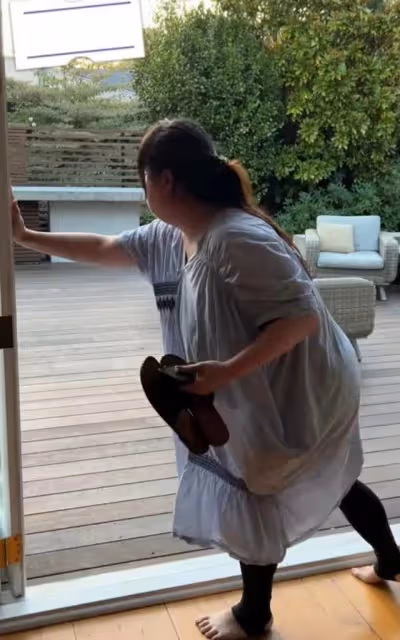 隱形富婆!TVB前女星曬紐西蘭超10萬尺別墅,在內地賺得盆滿缽滿