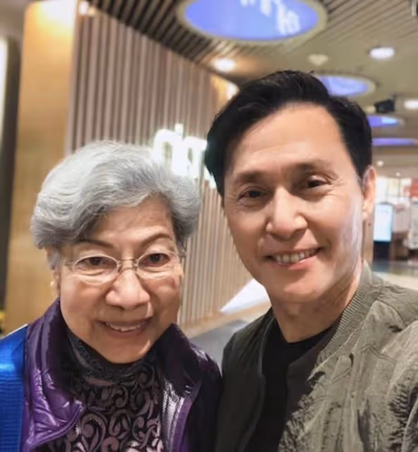 面色紅潤!91歲香港資深綠葉近況曝光,曾為照顧患癌妻子淡出幕前