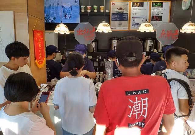 我發現不能和熟人一起去旅遊,很有可能熟人變成陌生人