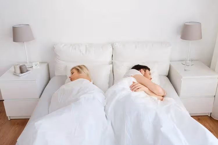 中年夫妻分房睡!越來越流行會影響「夫妻感情」嗎 專家:年紀大了分居「出意外不能及時搶救」